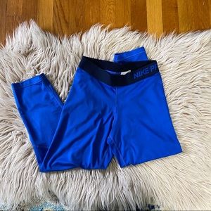 Nike Pro Blue Capris Size Small